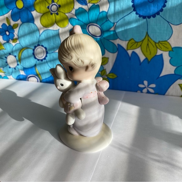 Vintage 1978 Enesco Johnathon & David Precious Moments Jesus Loves Me figurine - Picture 2 of 5